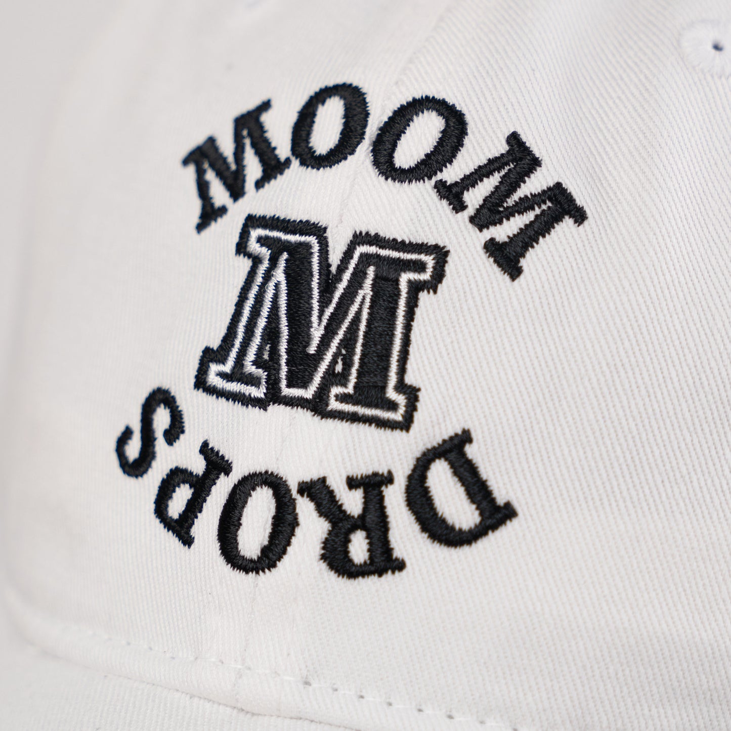 1k Moom Drops White Cap